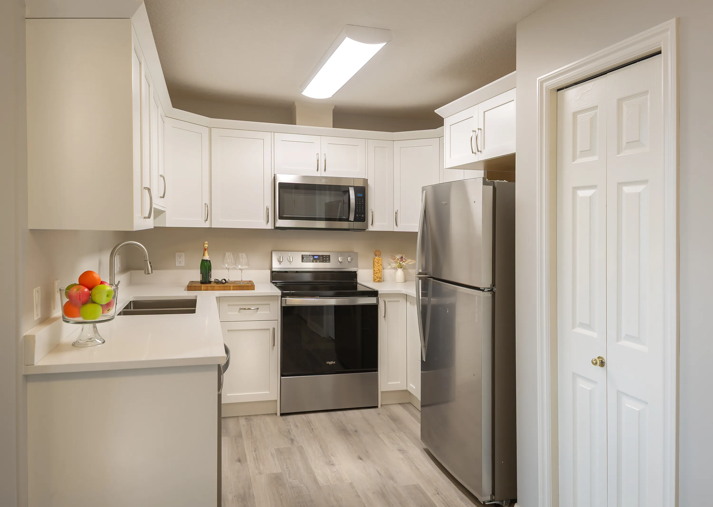 Apartment Home Kitchen