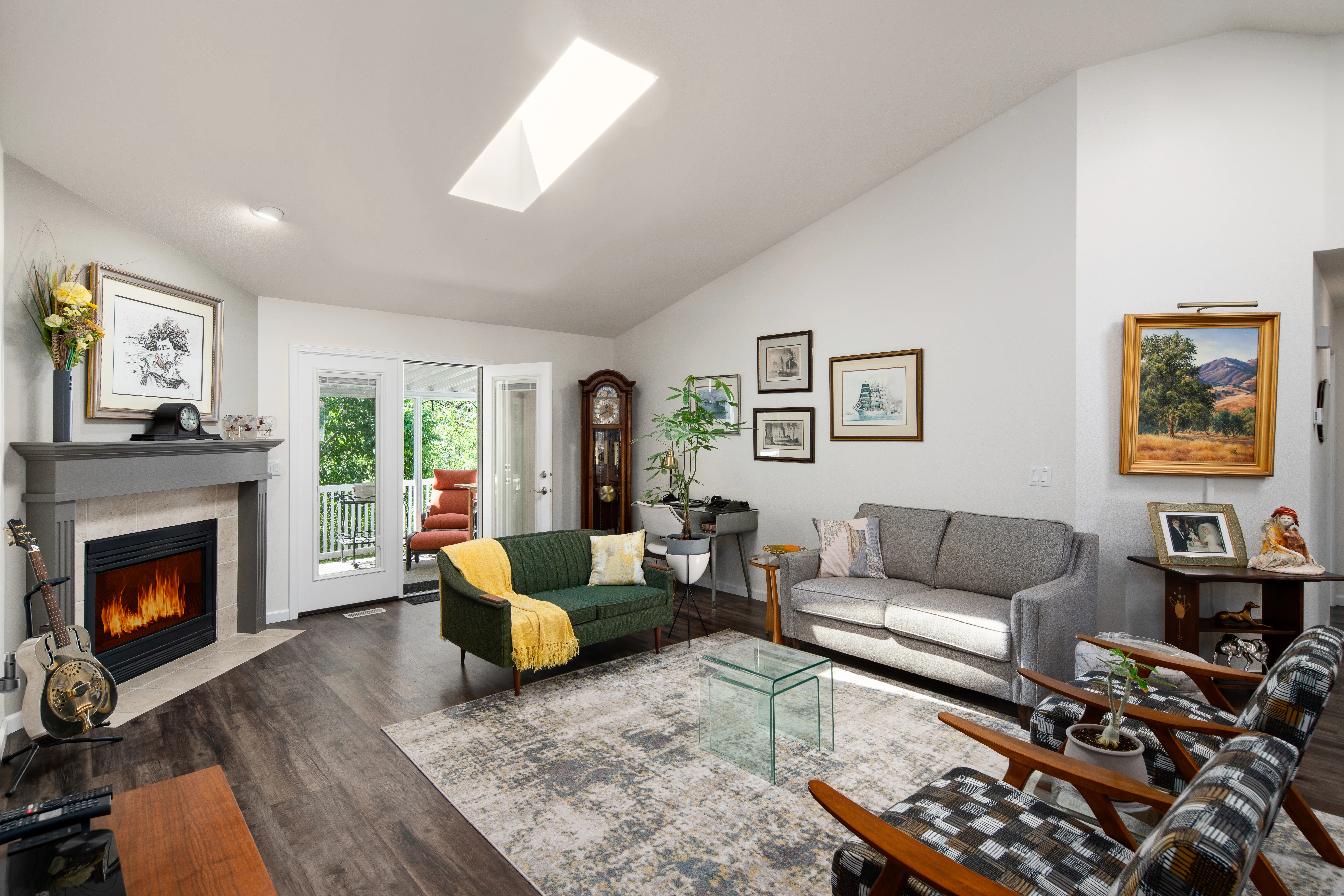 Cottage Home Great Room