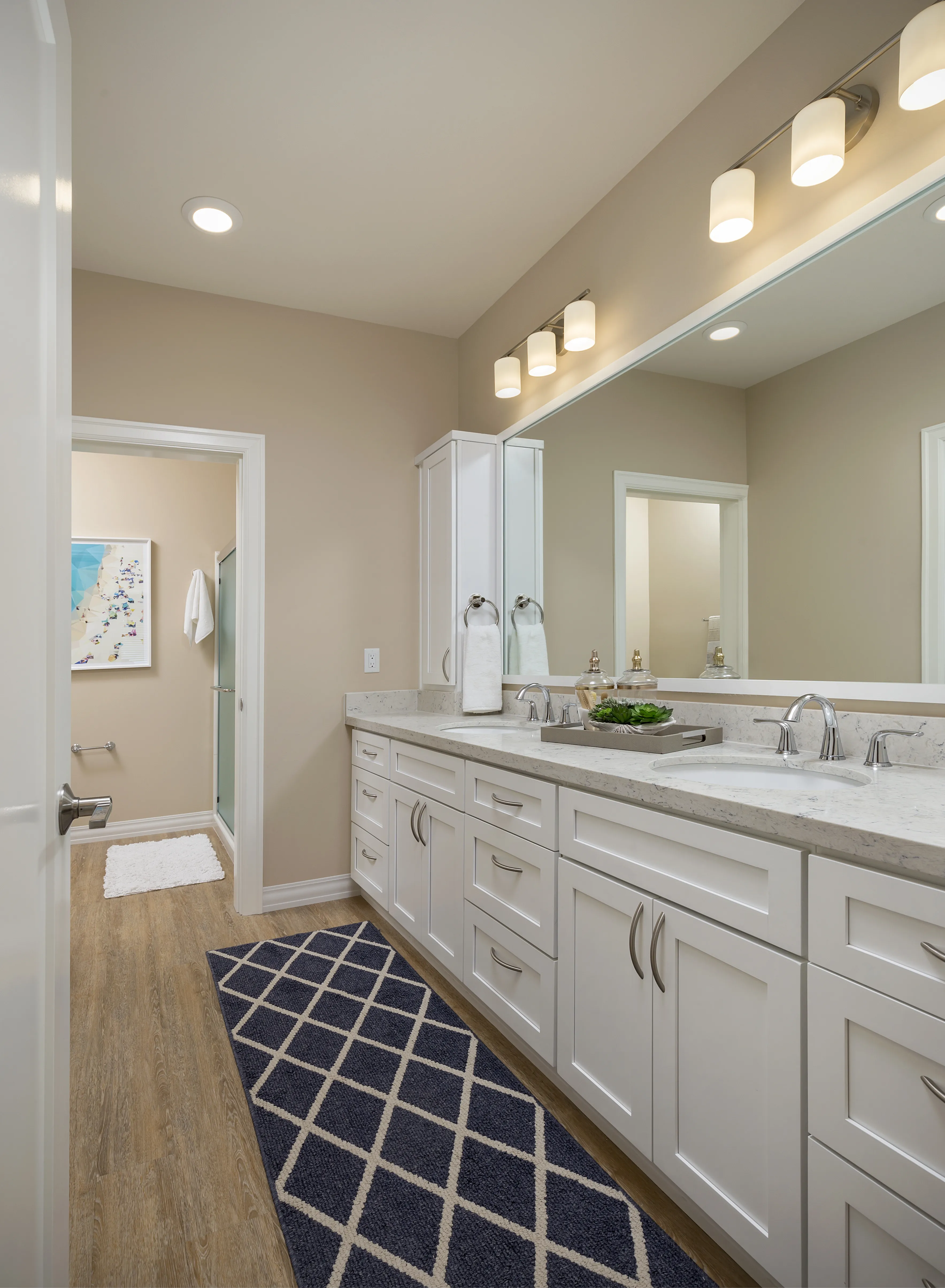 Clubhouse Lodge Apartment Home Bathroom